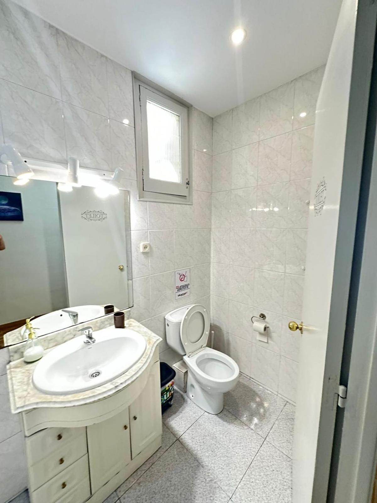 Rooms Aribau Barcelona Exterior photo